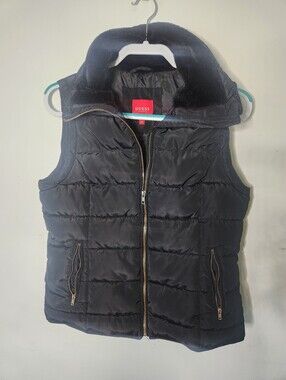 Guess Womens Sleevless Puffer Jacket Size Medium.